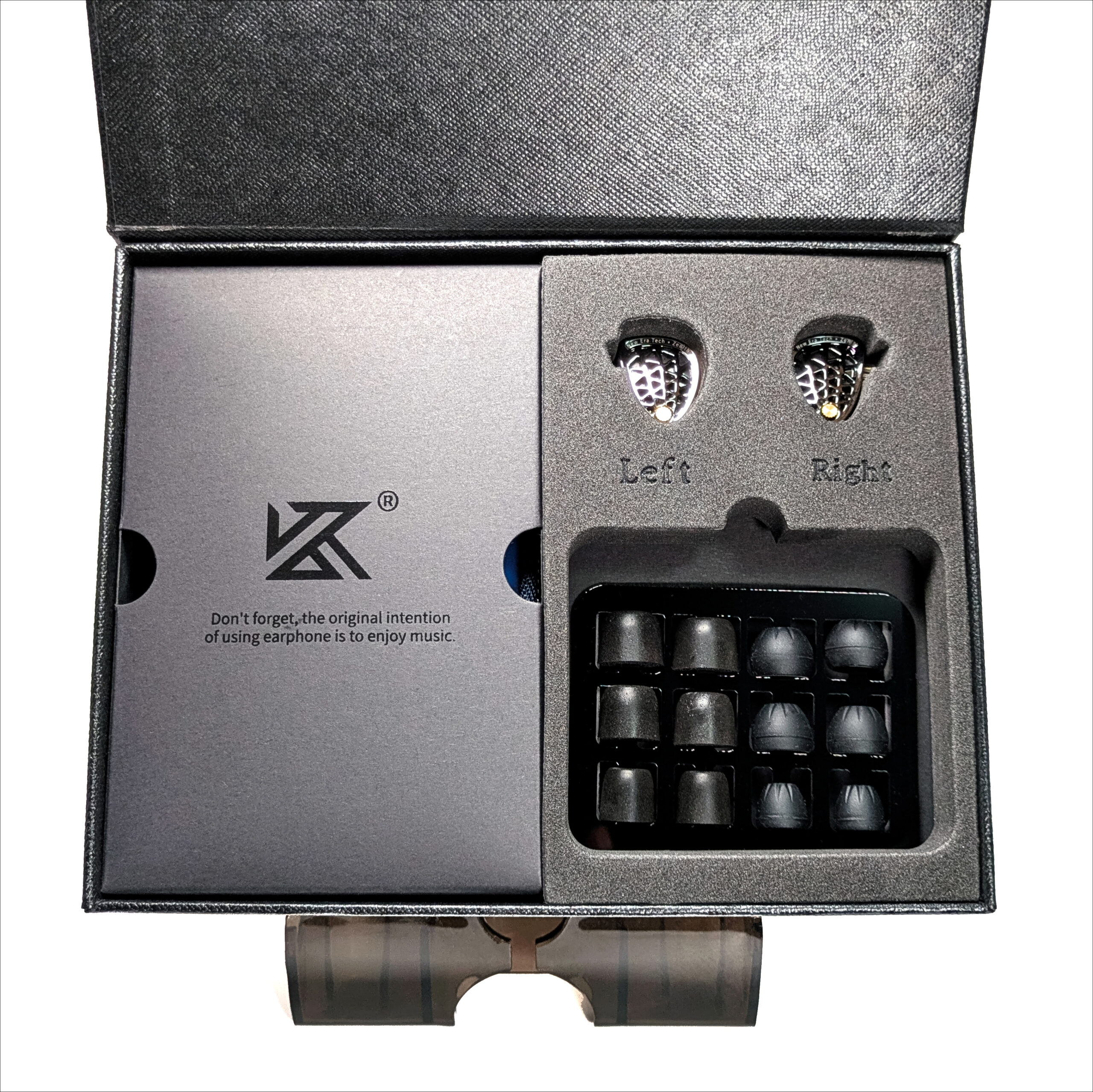 KZ『Zenith』レビュー。新ドライバーと開放型イヤホンが描く新時代の音