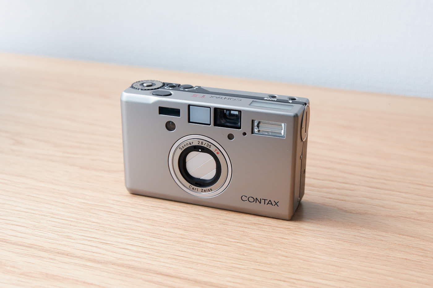 世界でいちばん人気のフィルムカメラ「CONTAX T3」レビュー | SATYOUTH