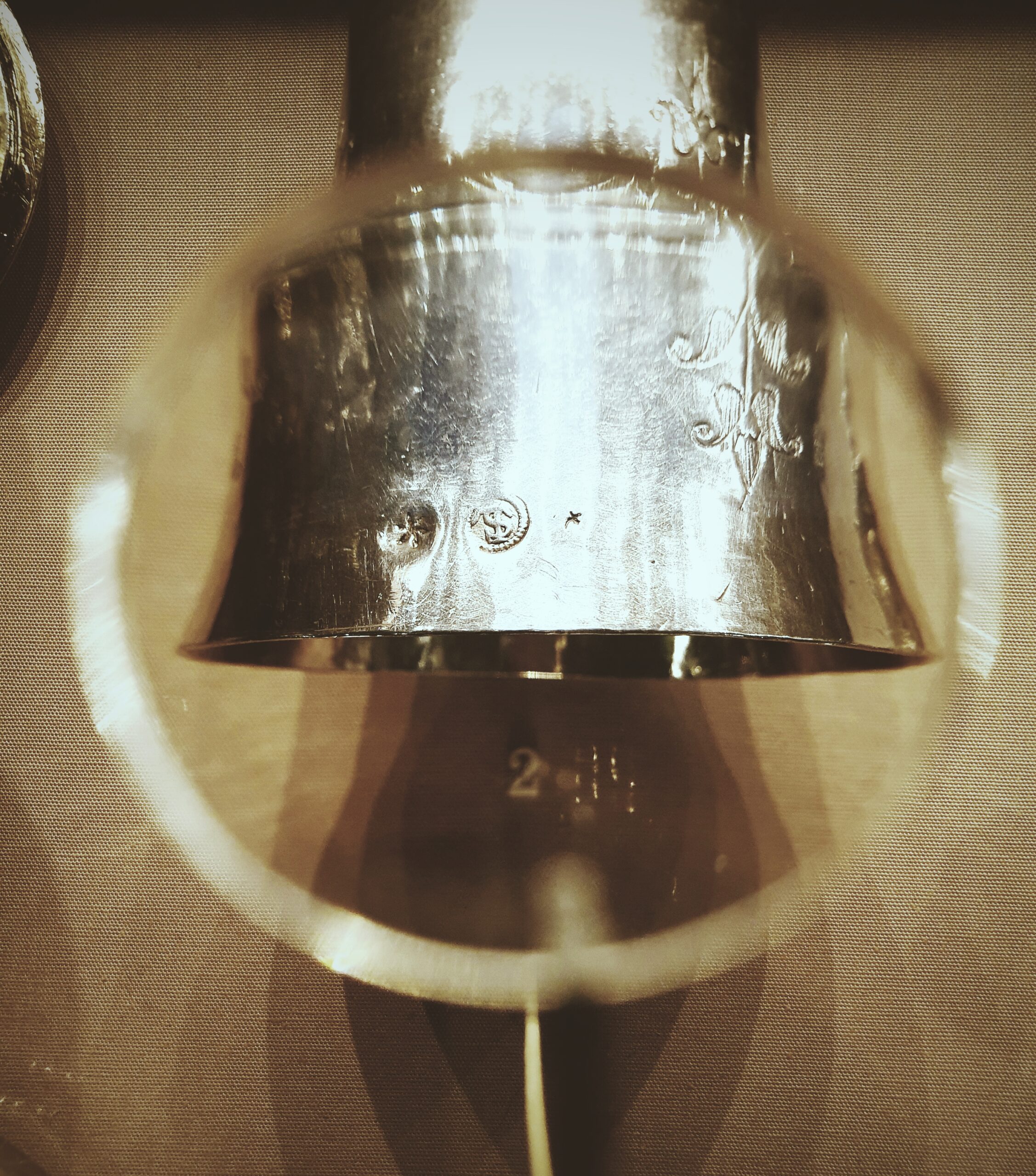 イギリスのシルバー製品に刻印されたホールマークの秘密