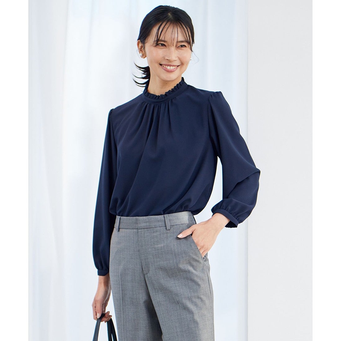 23区 【洗える】ジョーゼット フリル ブラウス （ネイビー系