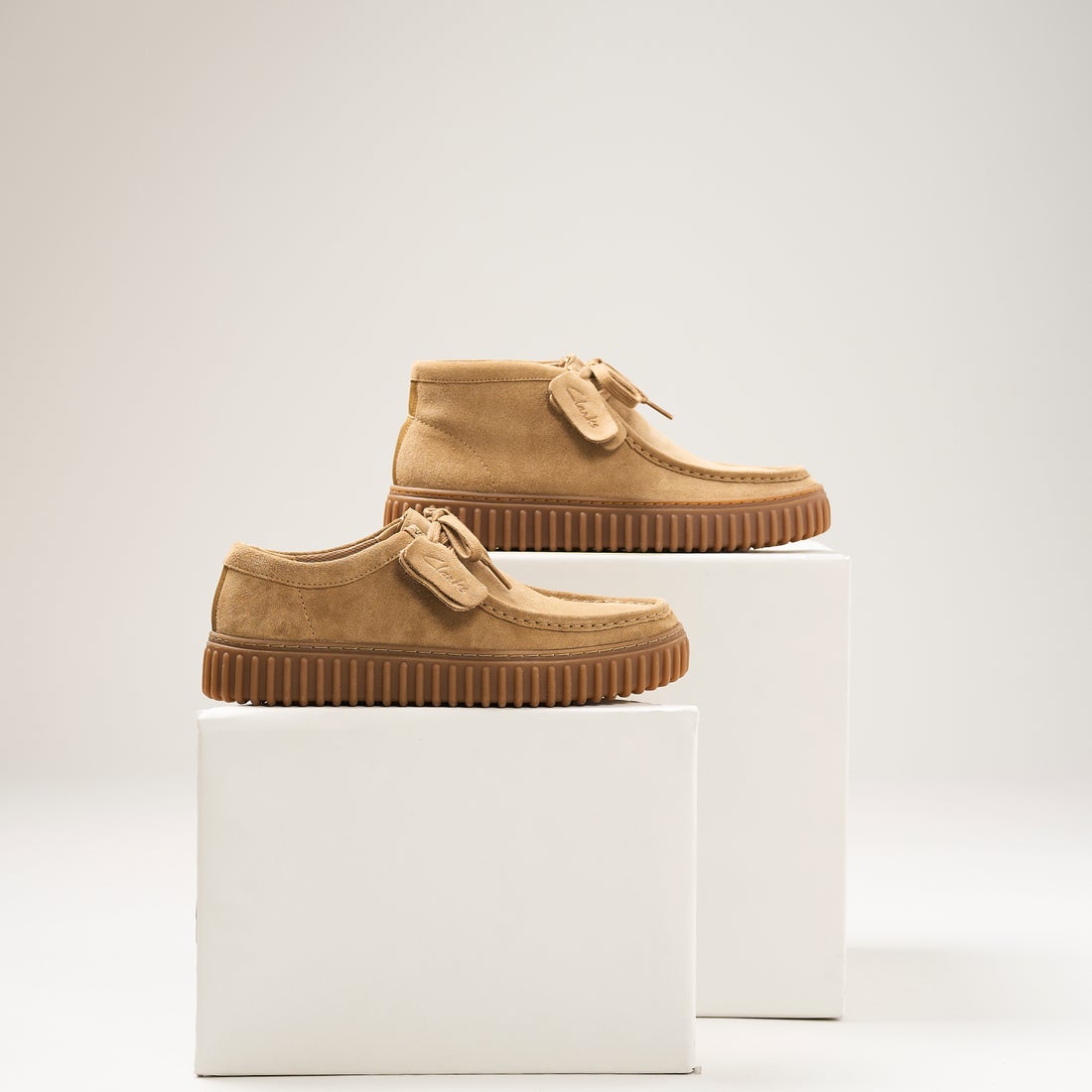 Torhill Hi / メンズ トーヒルハイ （ダークサンドスエード） -Clarks