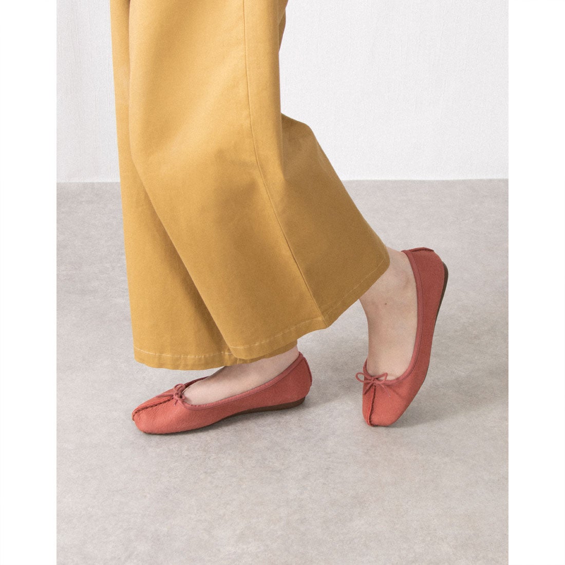 Freckle Ice / フレックルアイス （ブラックレザー） -Clarks