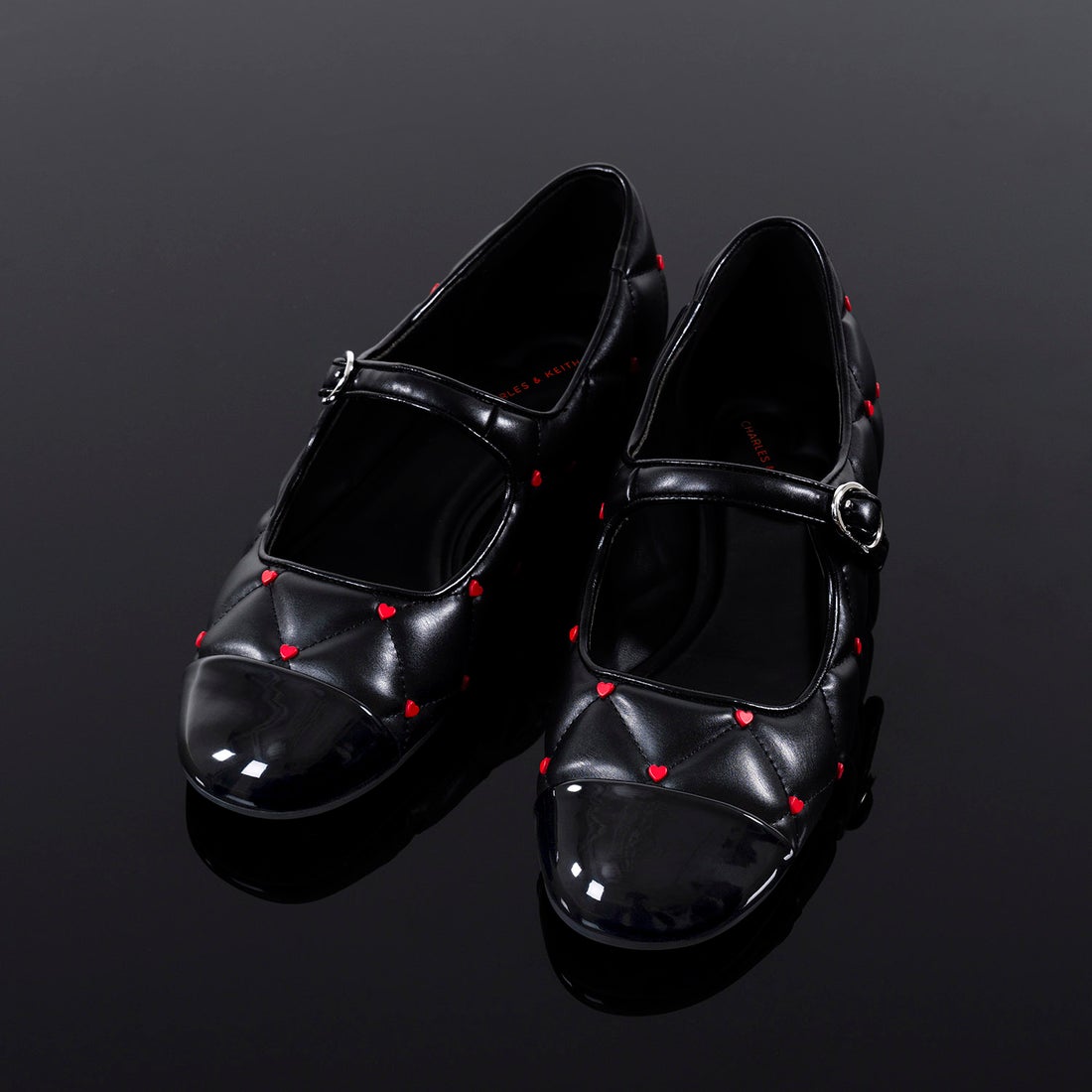 CHARLES & KEITH Dahlia ダリア ハートプリントメリージェーン （Black