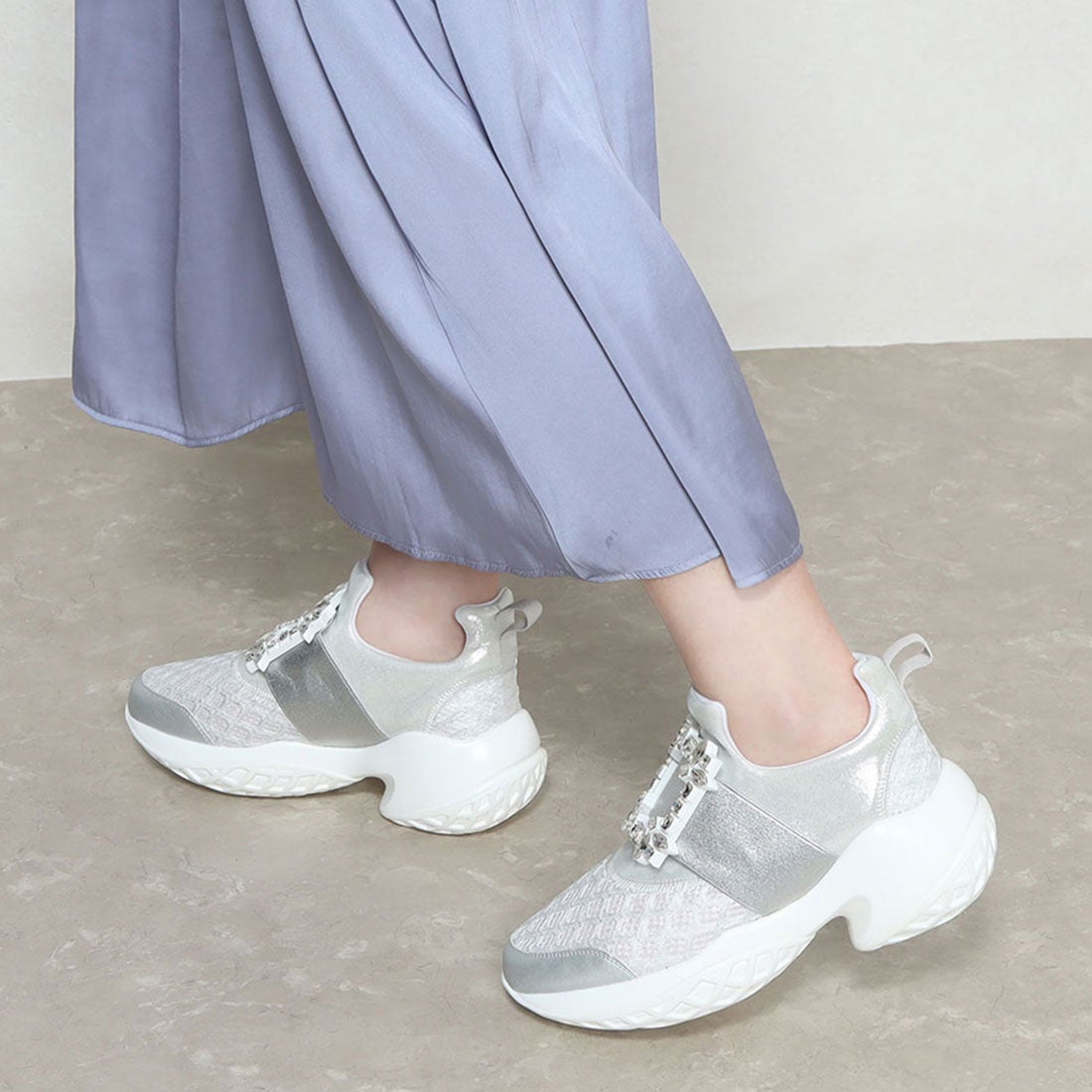 エーアイ A.I 【韓国】ビジュー付き/ジュエリースリッポン／スニーカー