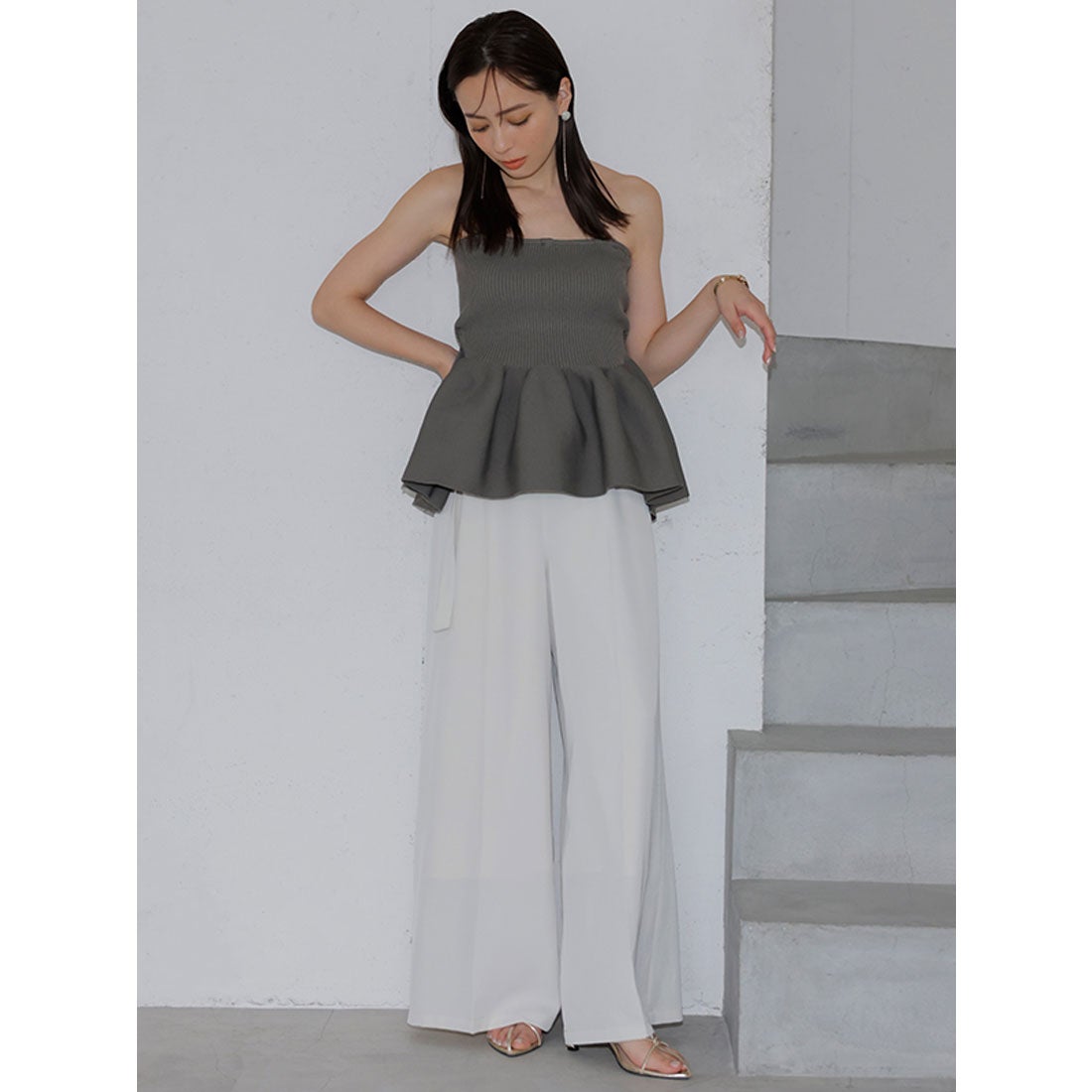 アニュアンス anuans ホールガーメントペプラムニットキャミソール