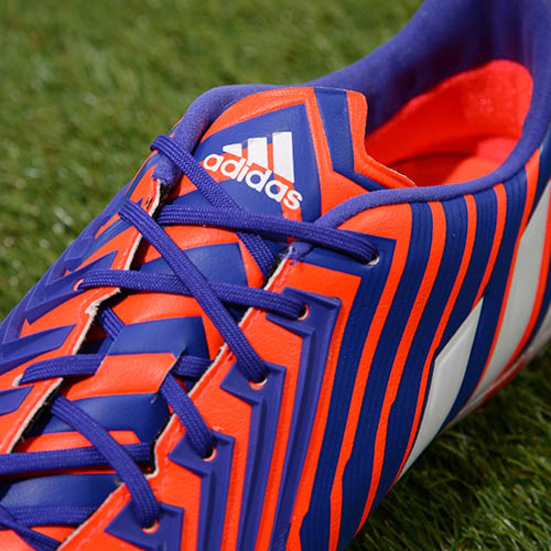 adidas アディダス プレデターインスティンクト FG(レッド×パープル