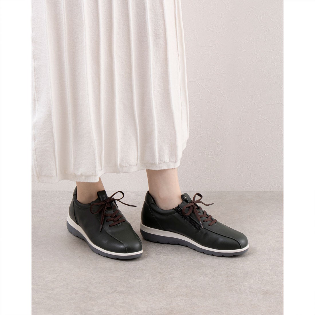 アトリエ Atelier 【3E】軽量デザインスニーカー （ブラック） -Mode