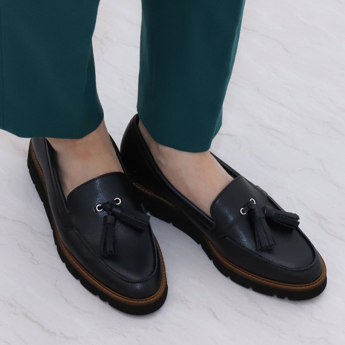 アルテミス バイ ダイアナ artemis by DIANA 軽量厚底タッセル