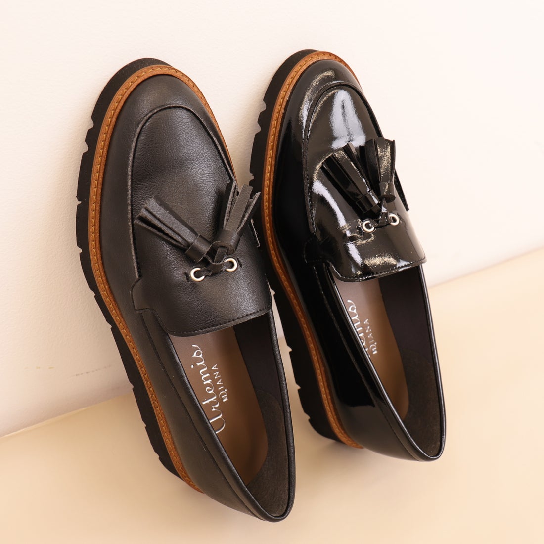 アルテミス バイ ダイアナ artemis by DIANA 軽量厚底タッセル