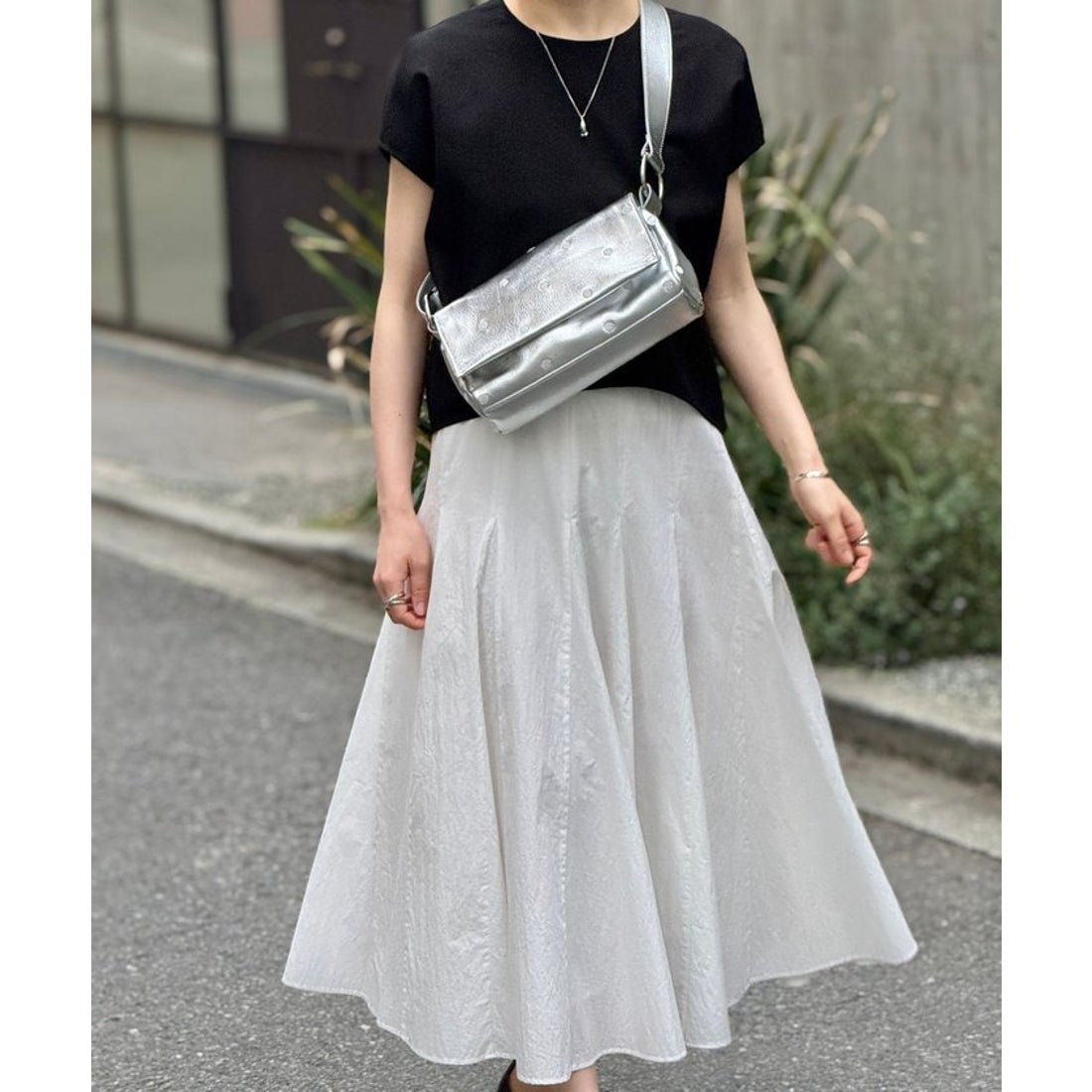 ビアズリー BEARDSLEY ドットボディバッグ （taupe） -ファッション