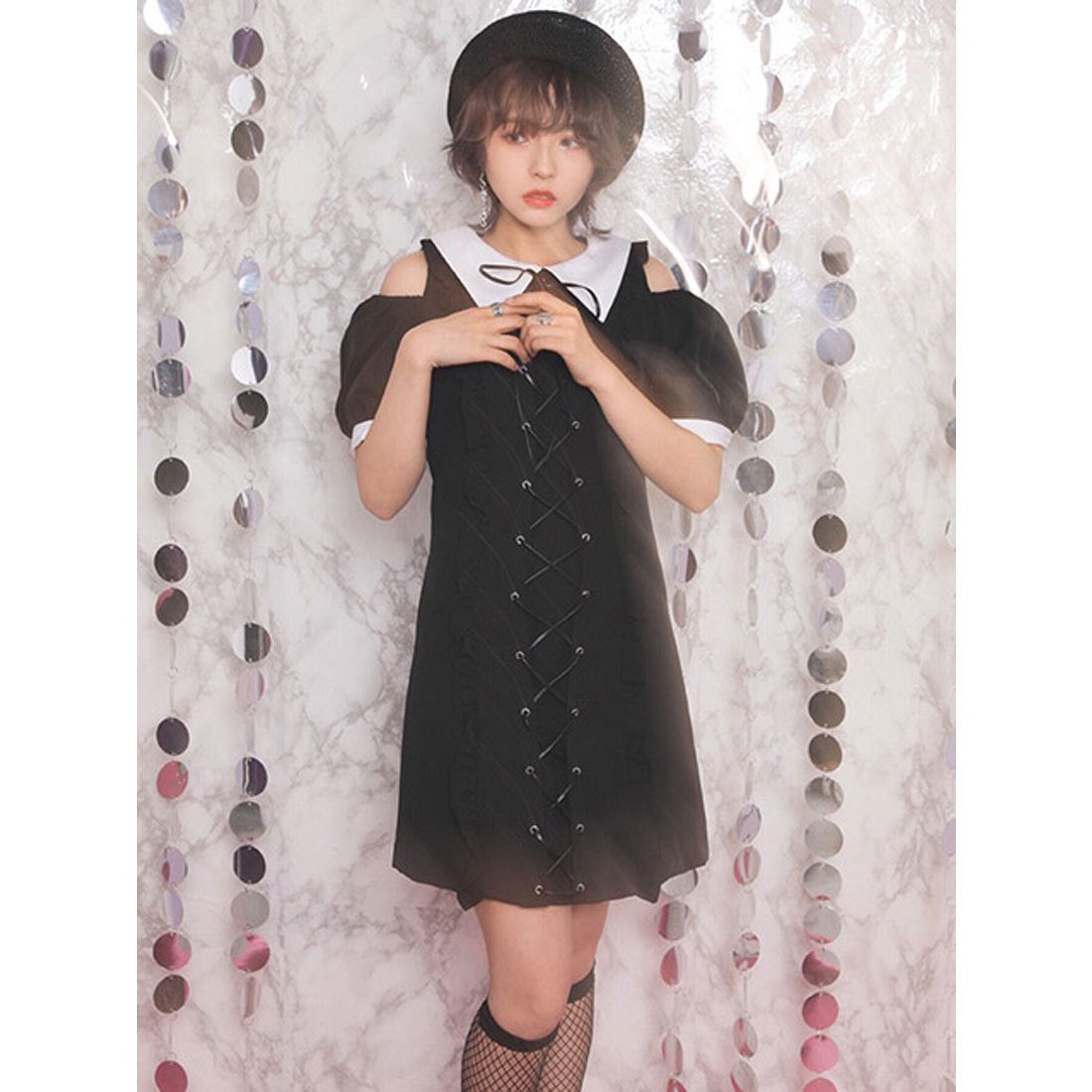 バブルス BUBBLES レースアップオープンショルダーワンピース