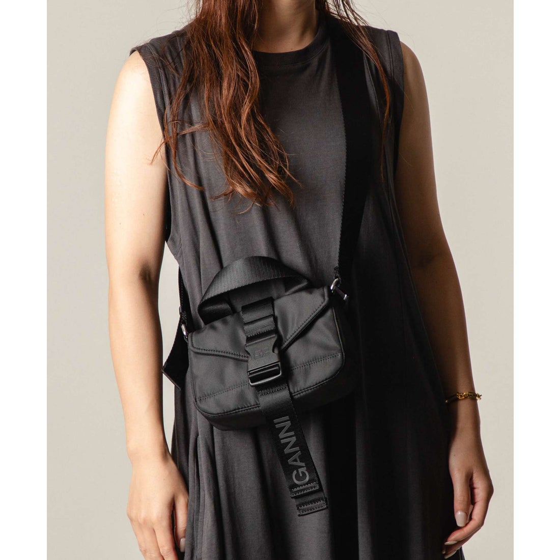 ガニー GANNI RECYCLED TECH MINI SATCHEL レディース バック