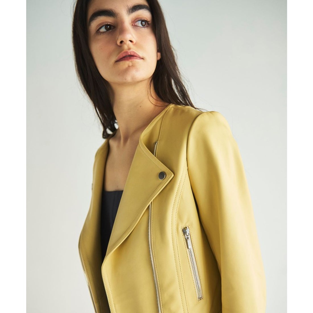 グレースコンチネンタル GRACE CONTINENTAL ノーカラーレザー