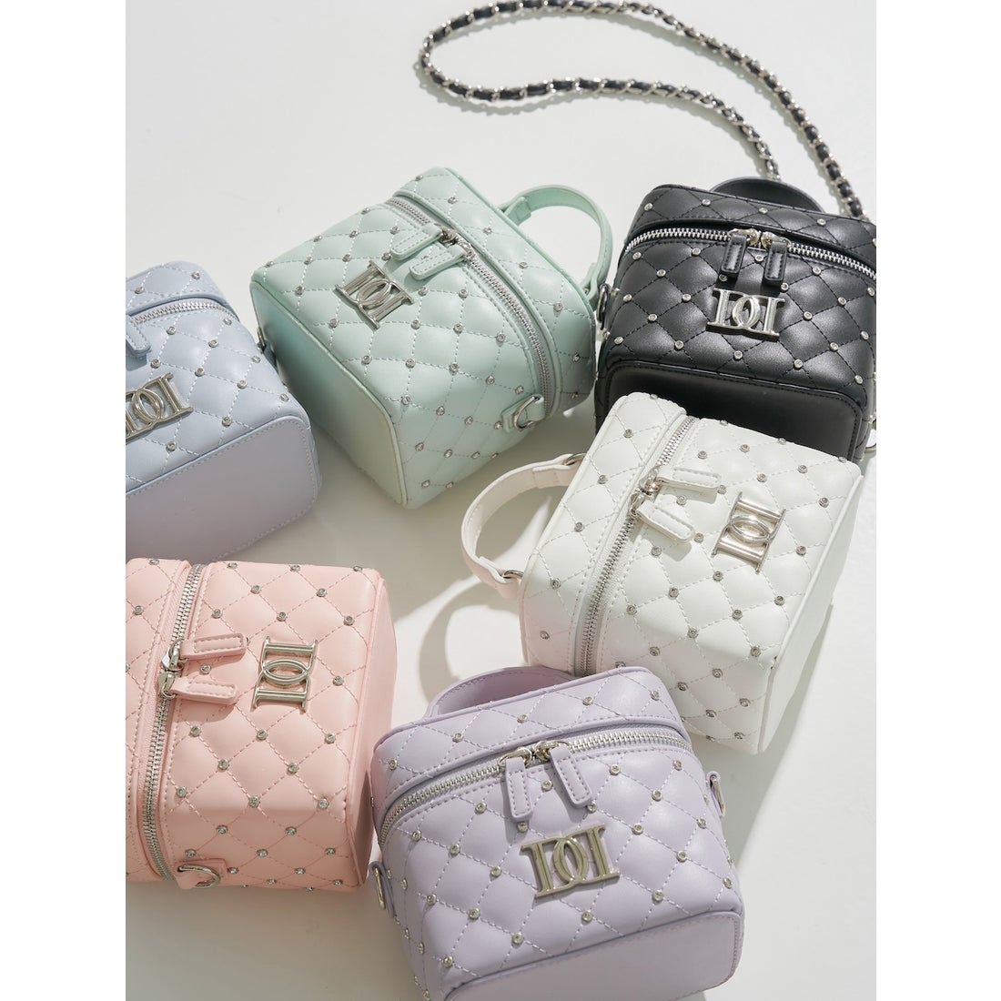 ダーリッチ Darich キルティングビジュースクエアミニバッグ