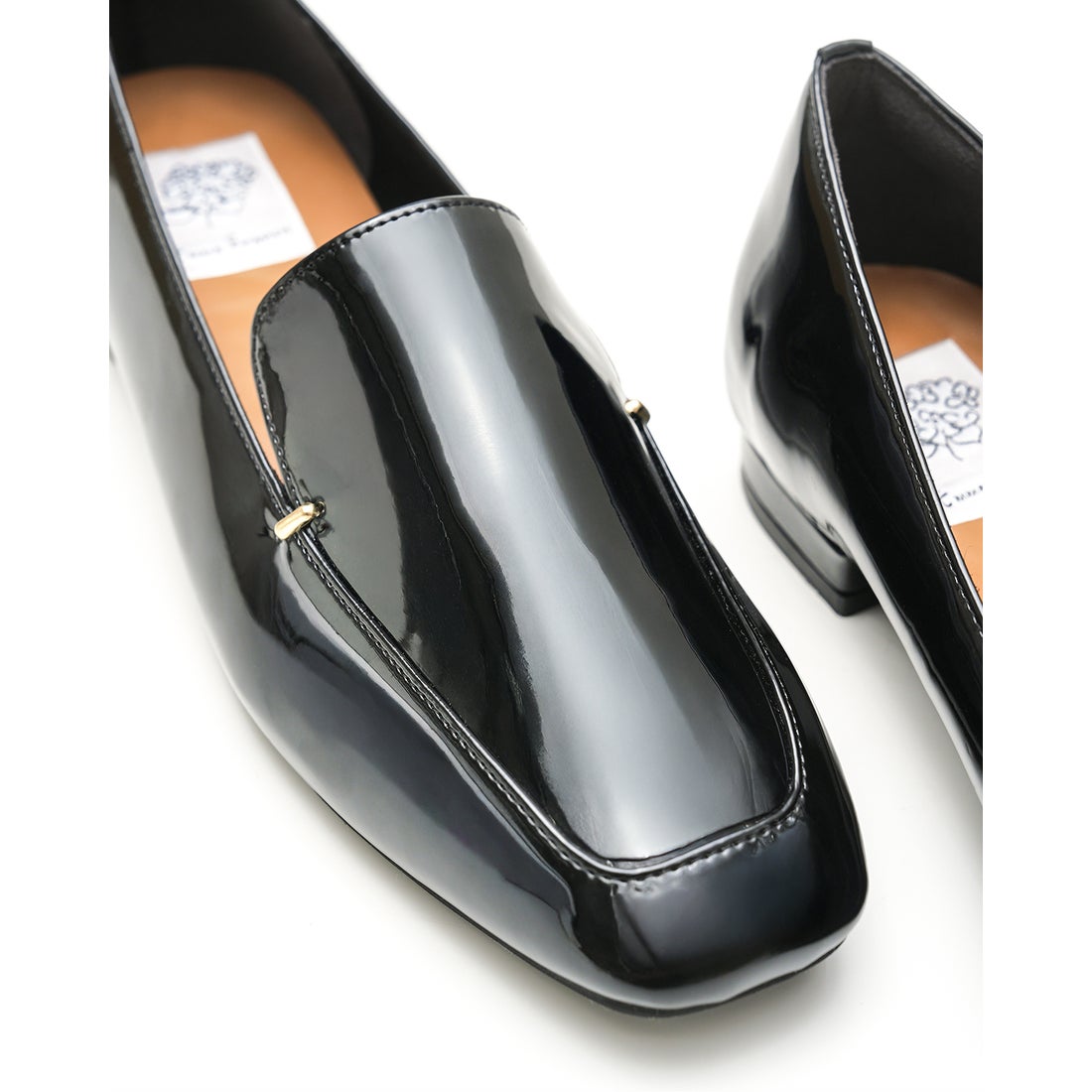 ゴールドチップ 2cmヒール ローファー （ブラック エナメル） -Emma