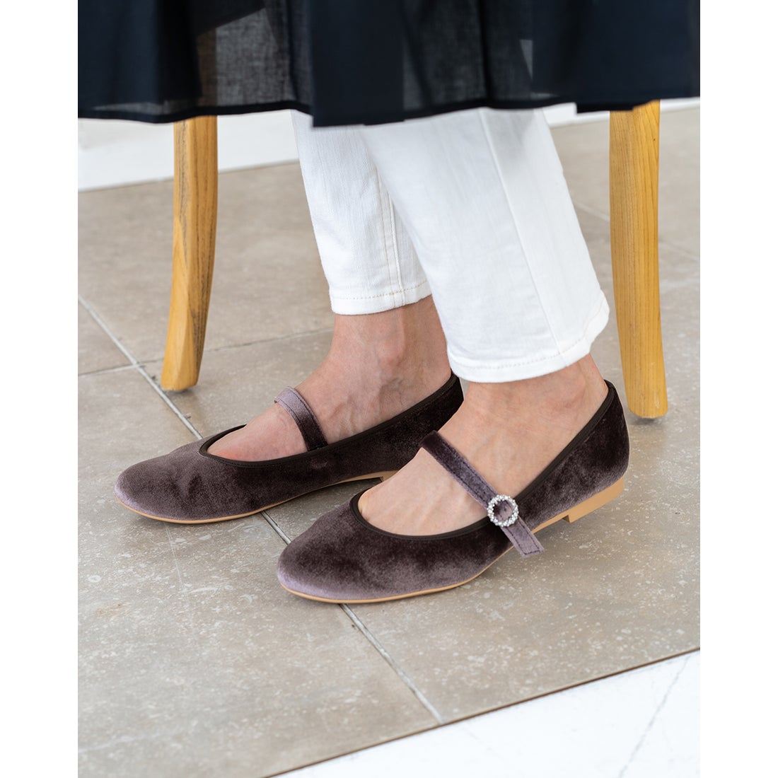 フラットパンプス （チャコールグレー ベルベット） -Emma Francis