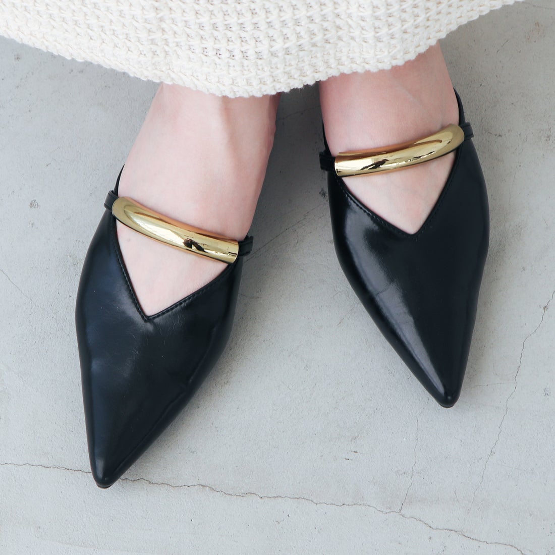 EVOL/イーボル】【柔らかい・クッション入り】ゴールドモチーフ