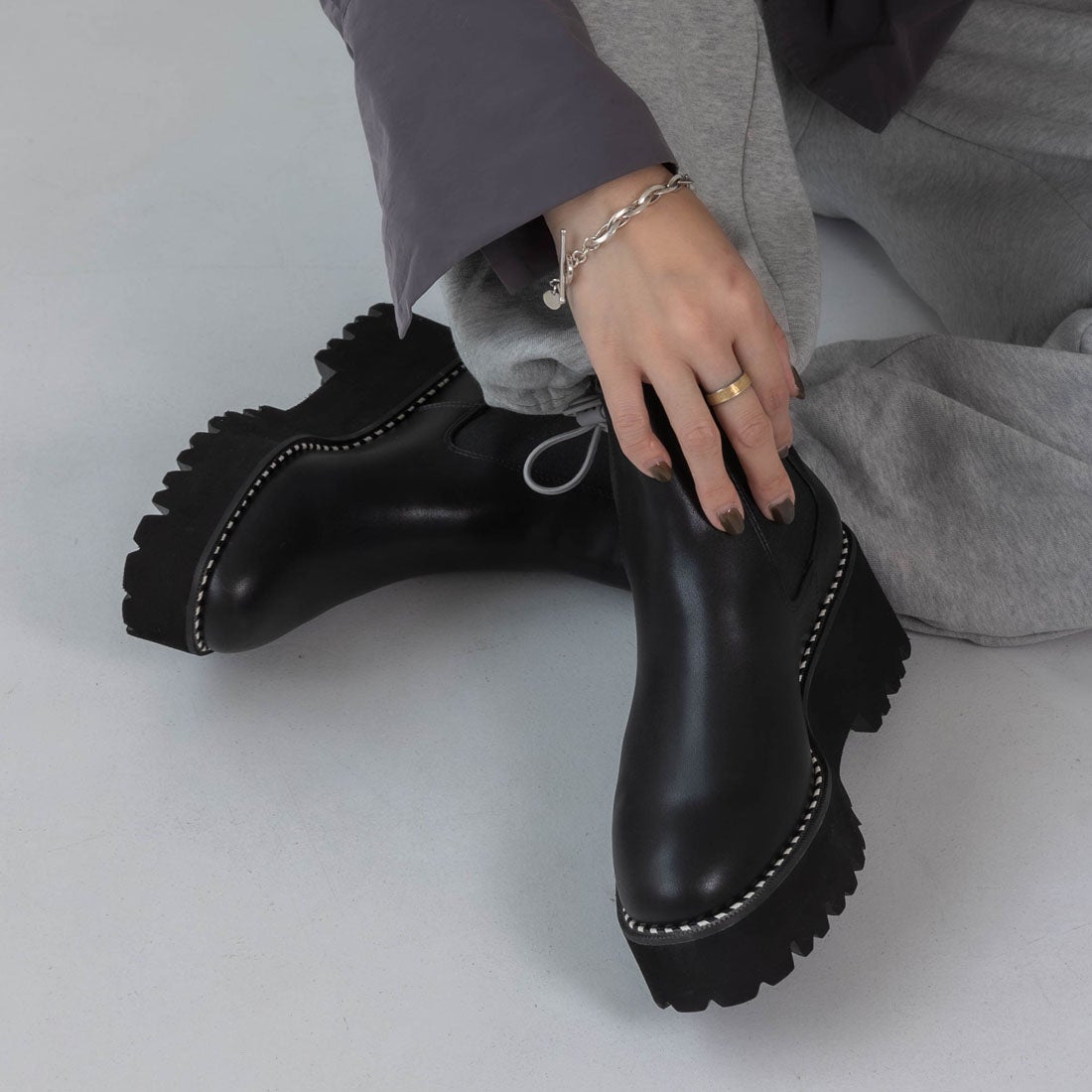 EVOL/イーボル】 厚底サイドジップストレッチブーツ IX5468 （ブラック