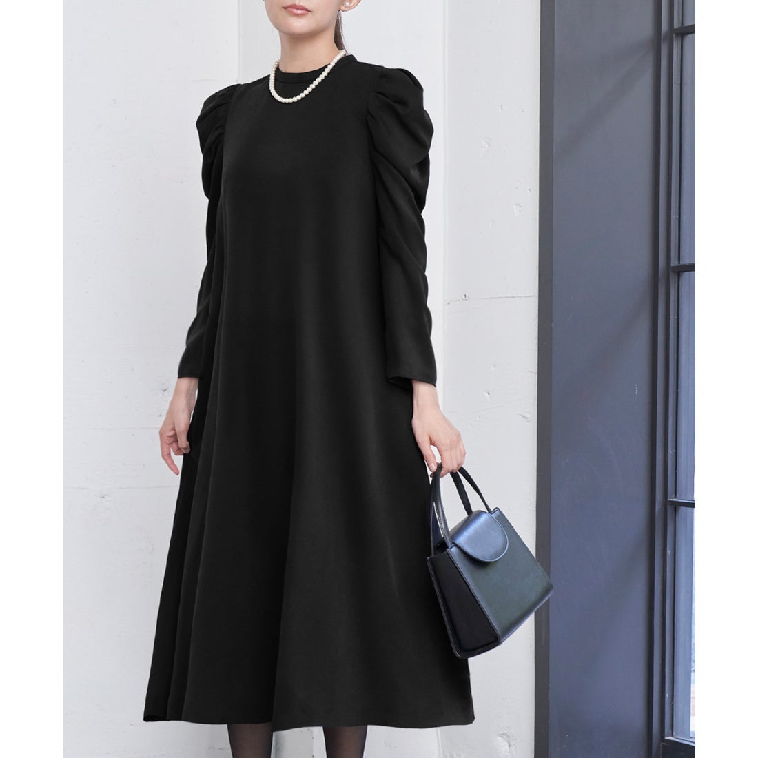 フロリア Flolia 【喪服・礼服】ギャザーショルダーロングフレア