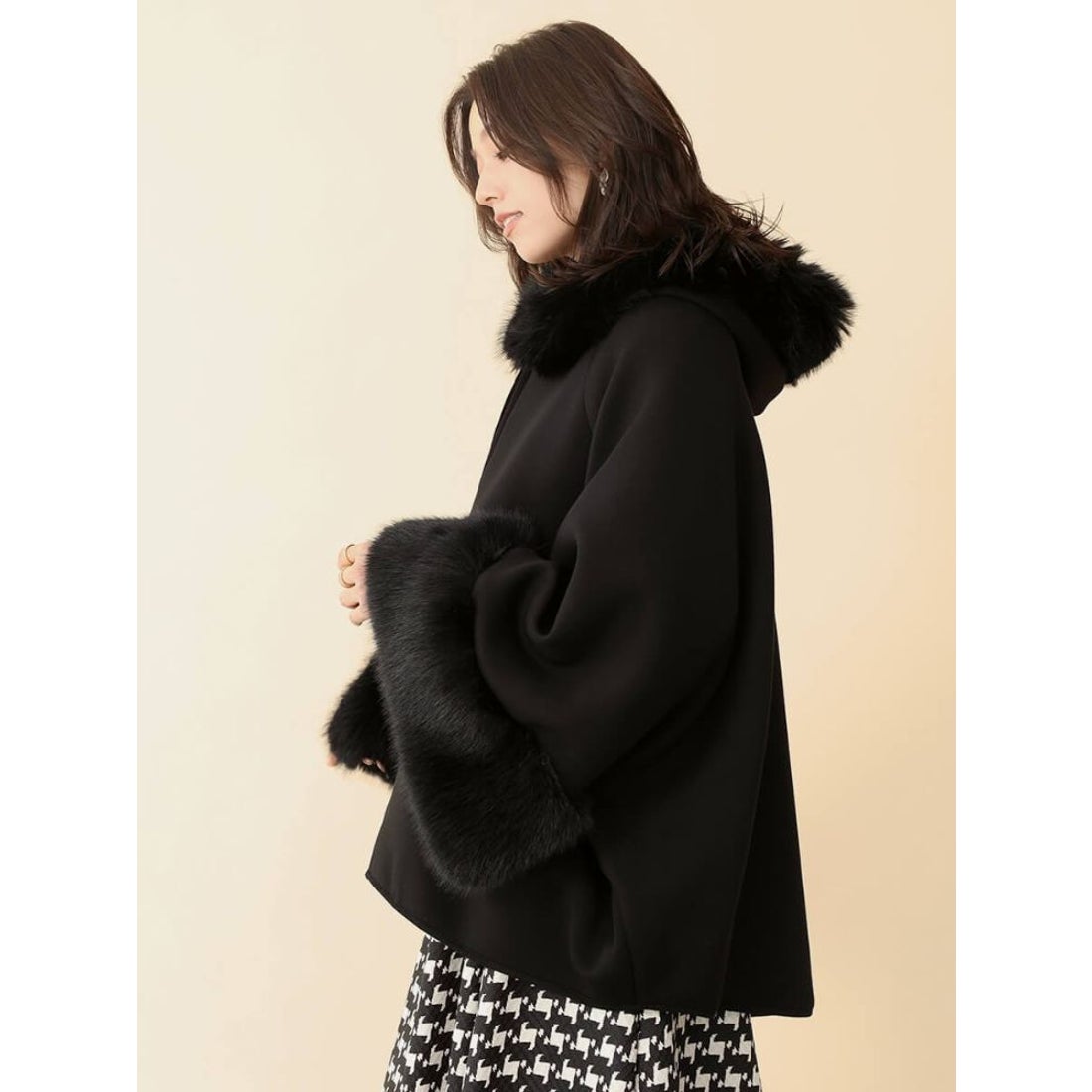 フェンネル FENNEL ファーポンチョアウター （ブラック） -靴