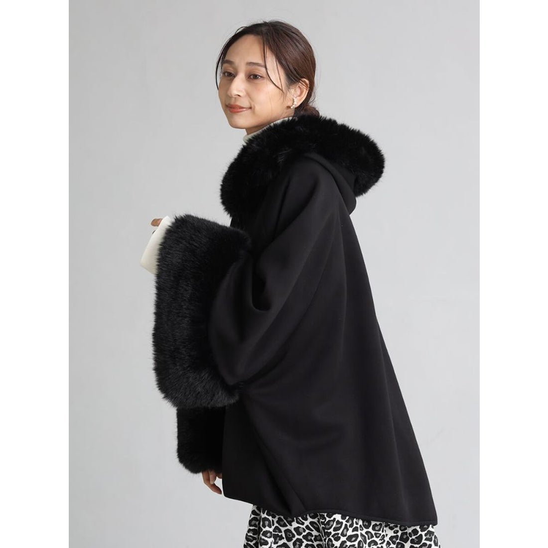 フェンネル FENNEL ポンチョライクファーコート （ブラック