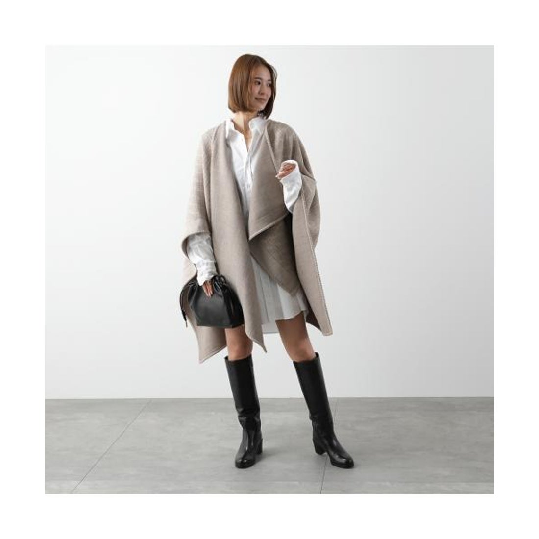 フェンディ FENDI FENDI ポンチョ FXX776 ASFX ケープ （F0QB9/BEIGE