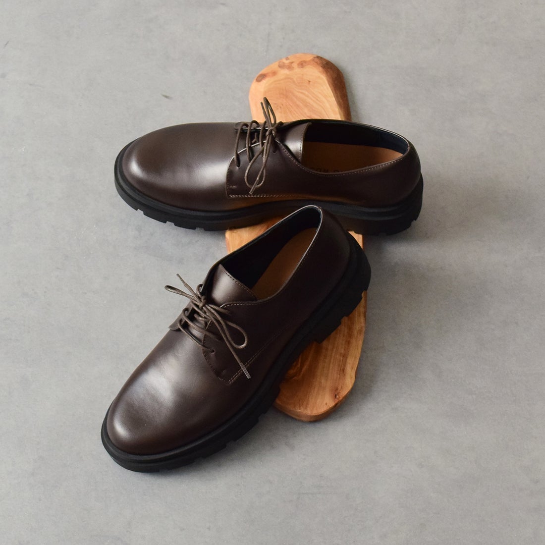 ファビオルスコーニ FABIO RUSCONI ラウンドトウ厚底レースアップ