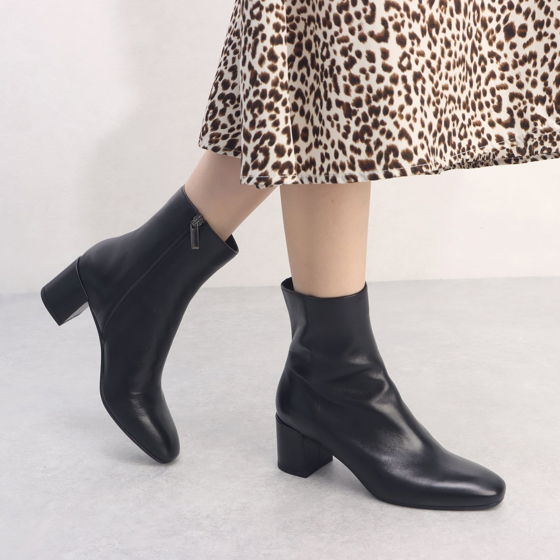 ○ファビオルスコーニ FABIO RUSCONI ショートブーツ （ブラック