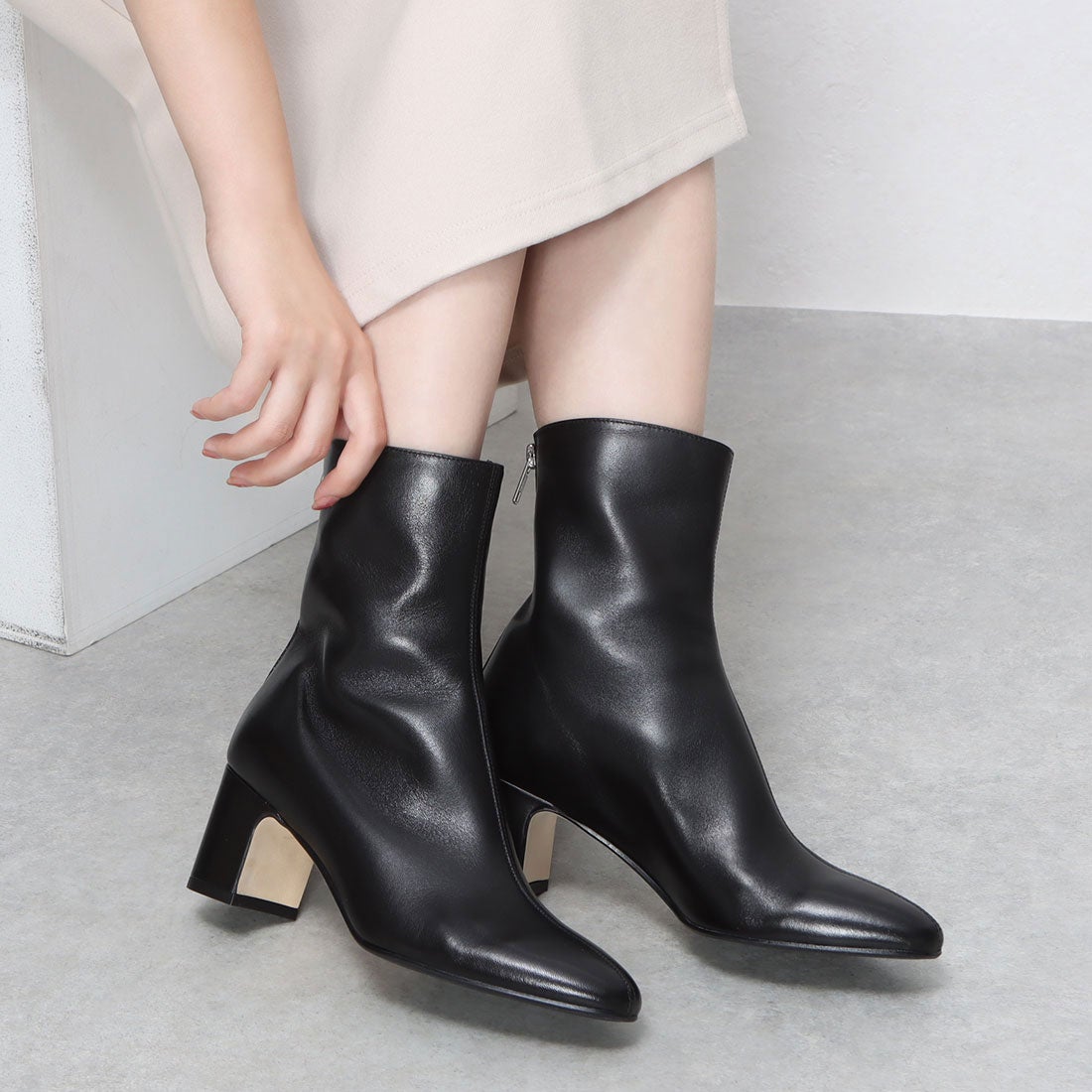 ファビオルスコーニ FABIO RUSCONI バックジップスムースレザー