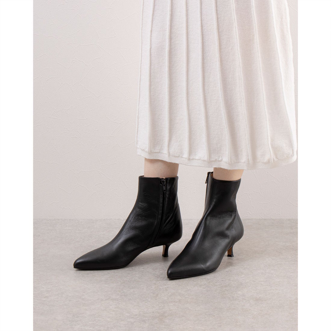 ファビオルスコーニ FABIO RUSCONI ポインテッドトウプレーンショート