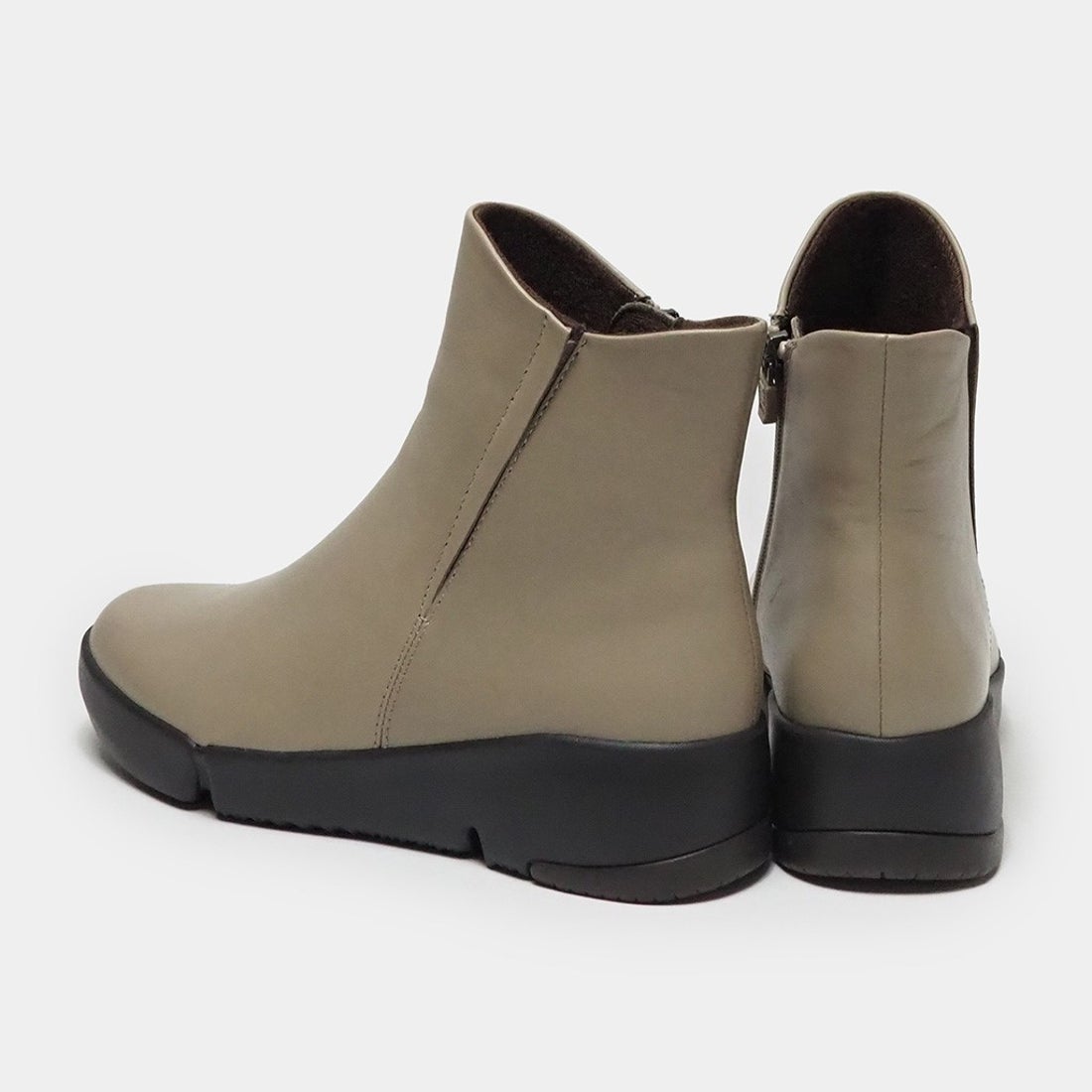 ソフトレザーミドルブーツ （ライトベージュ） -fitfit(フィット