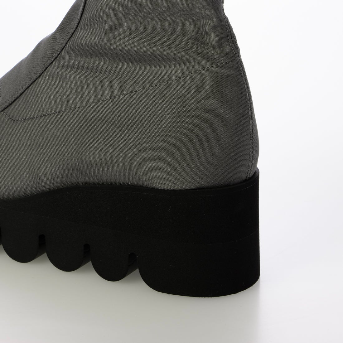 ヒルズアヴェニュー HILLS AVENUE ストレッチブーツ （グレー） -靴