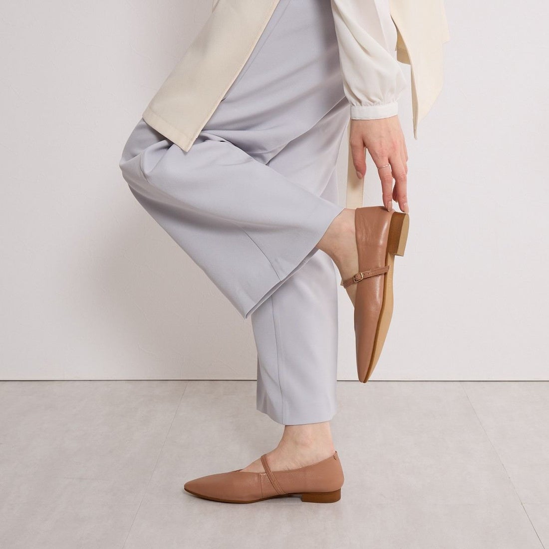 ヒミコ 卑弥呼 メリージェーンフラットパンプス/641307 （ブラック