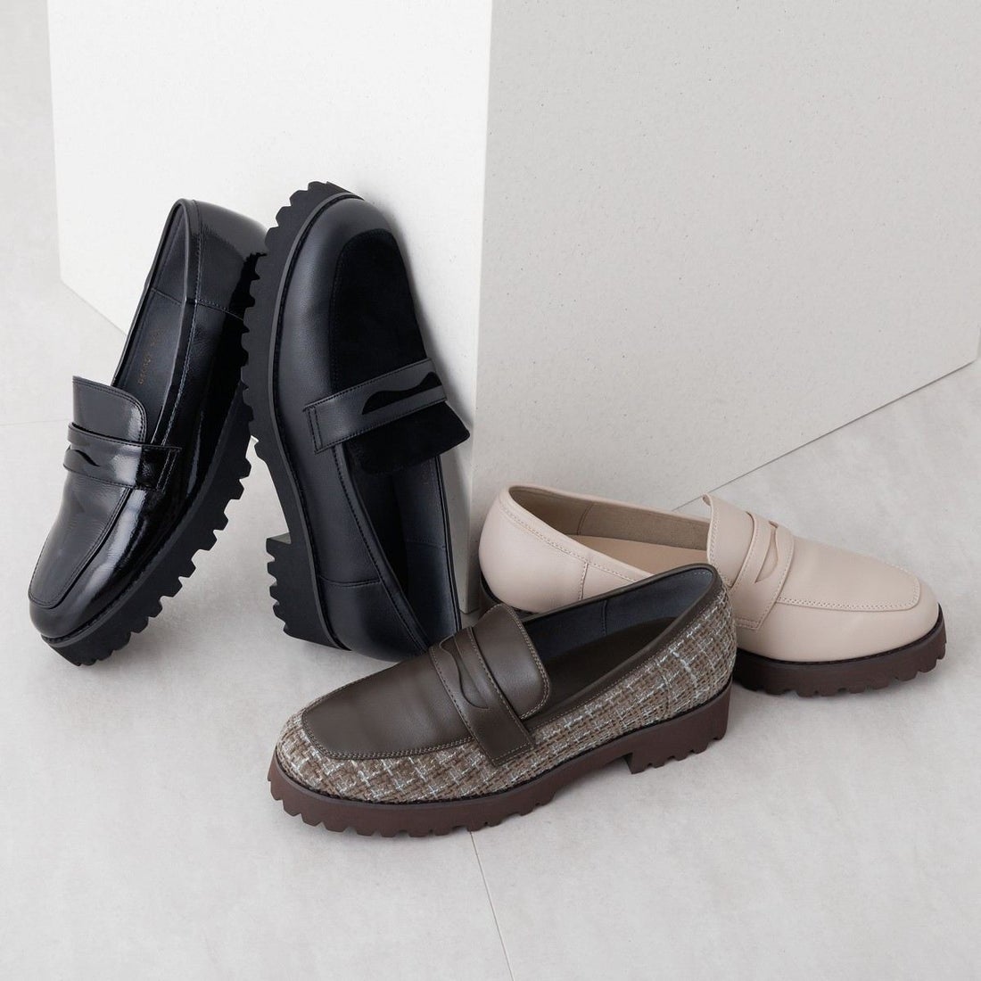 ヒミコ 卑弥呼 【WEB限定デザイン】トラックソールコインローファー