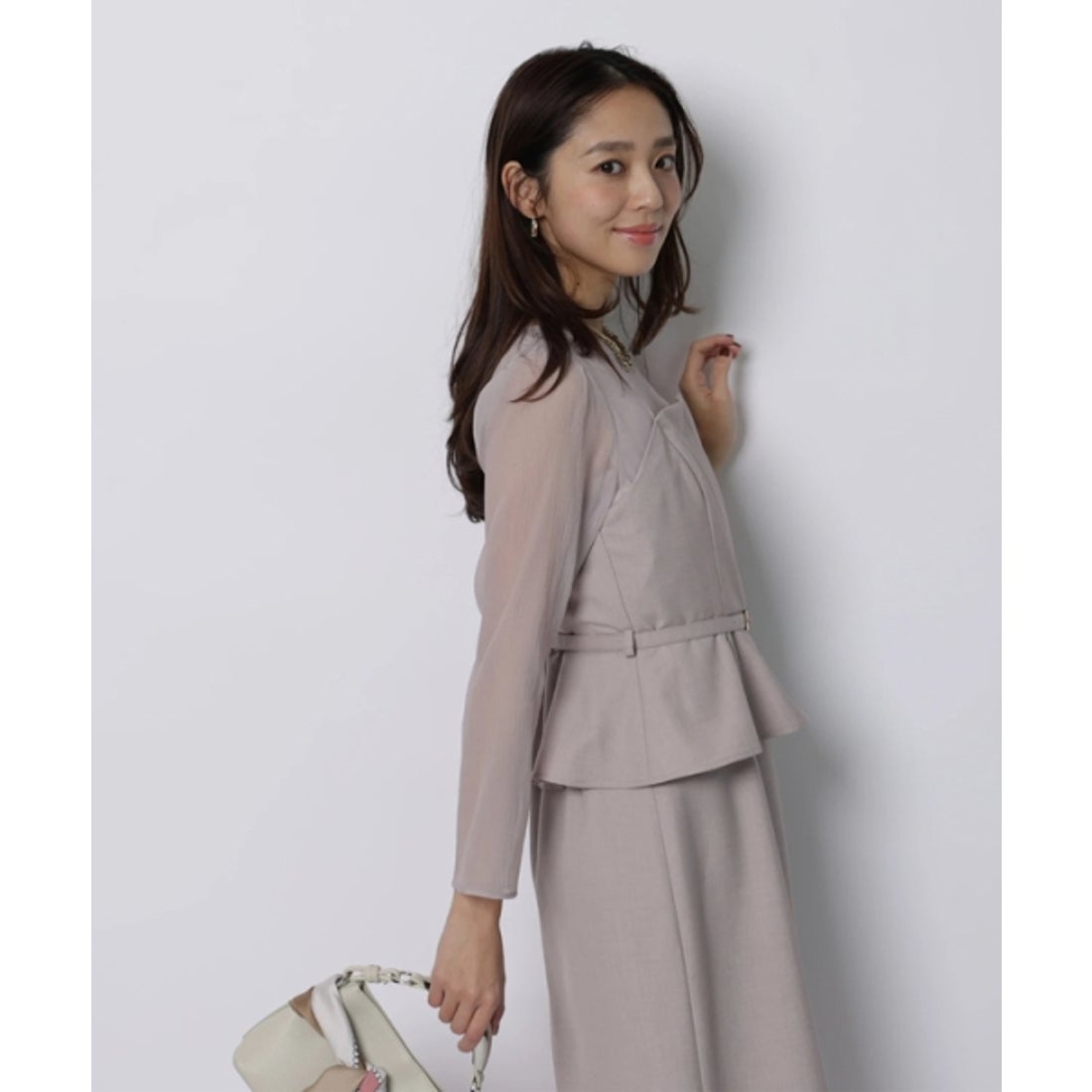 ジャスグリッティー JUSGLITTY ペプラムワンピース （特殊黒