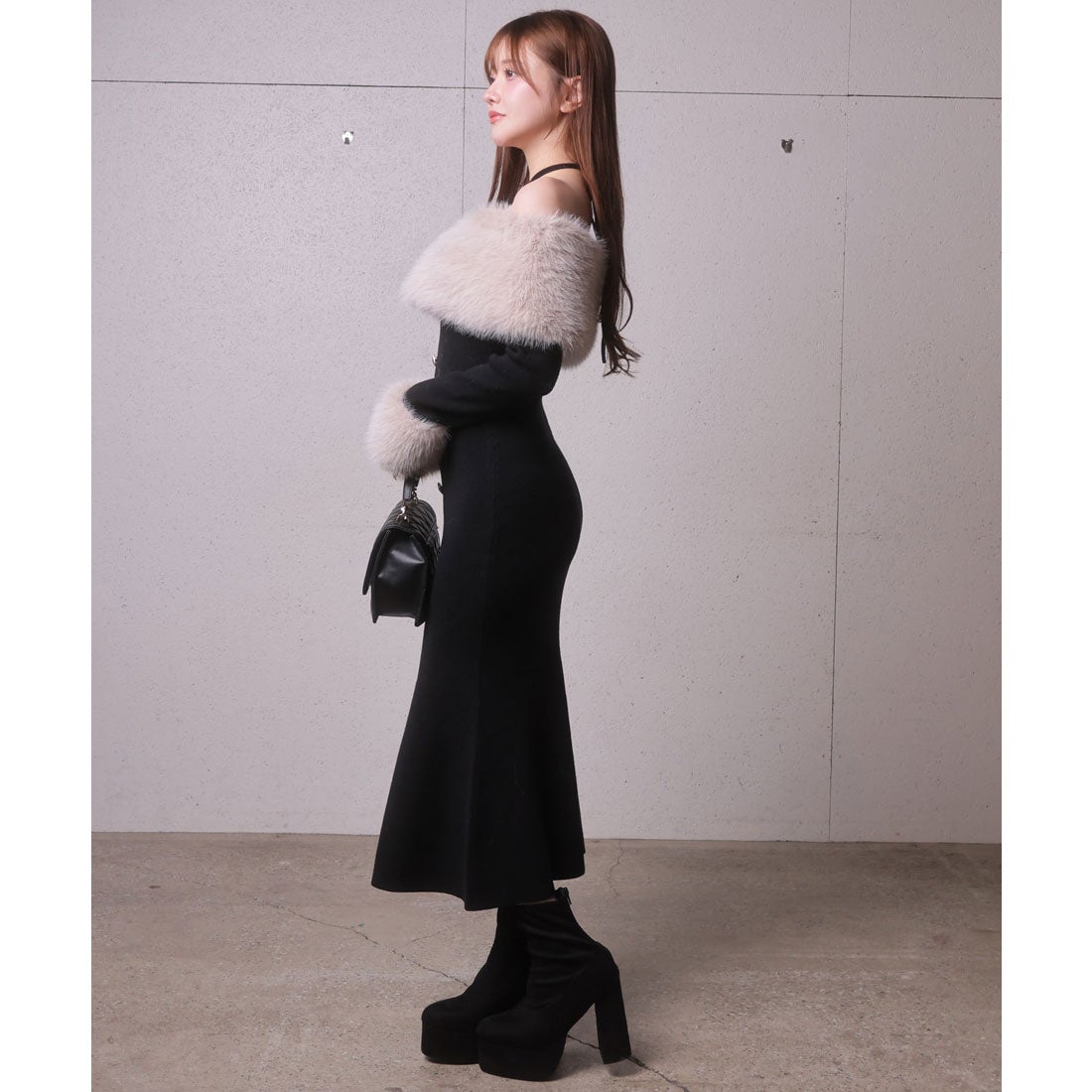 リップサービス LIP SERVICE ファーオフショルボタンニットワンピース