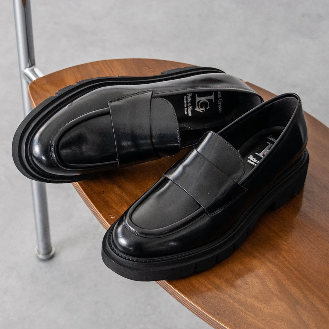 ルカ グロッシ Luca Grossi タンクソールローファー （ブラック