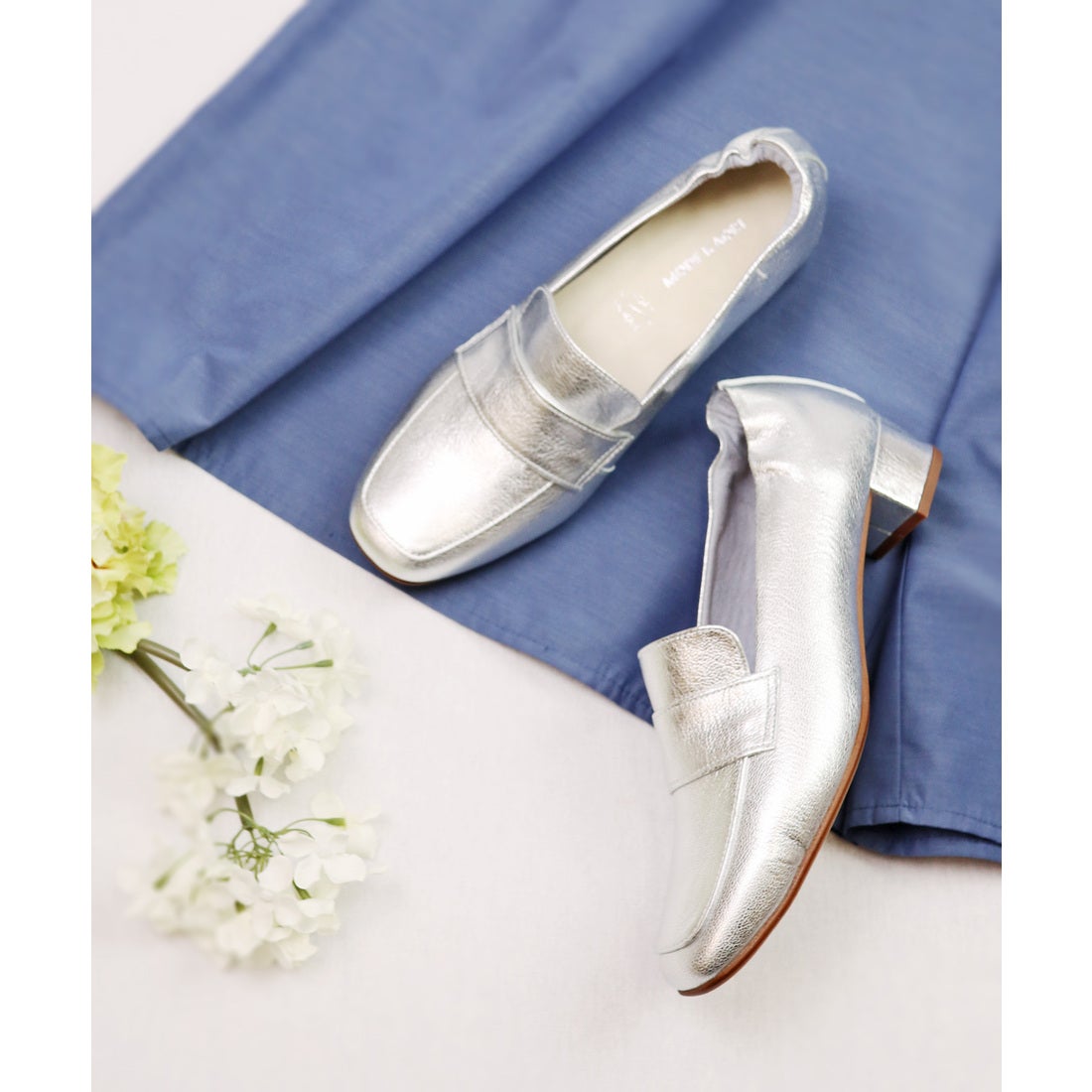 パンプス 34399 （シルバー） -モードカオリ MODE KAORI 公式ストア