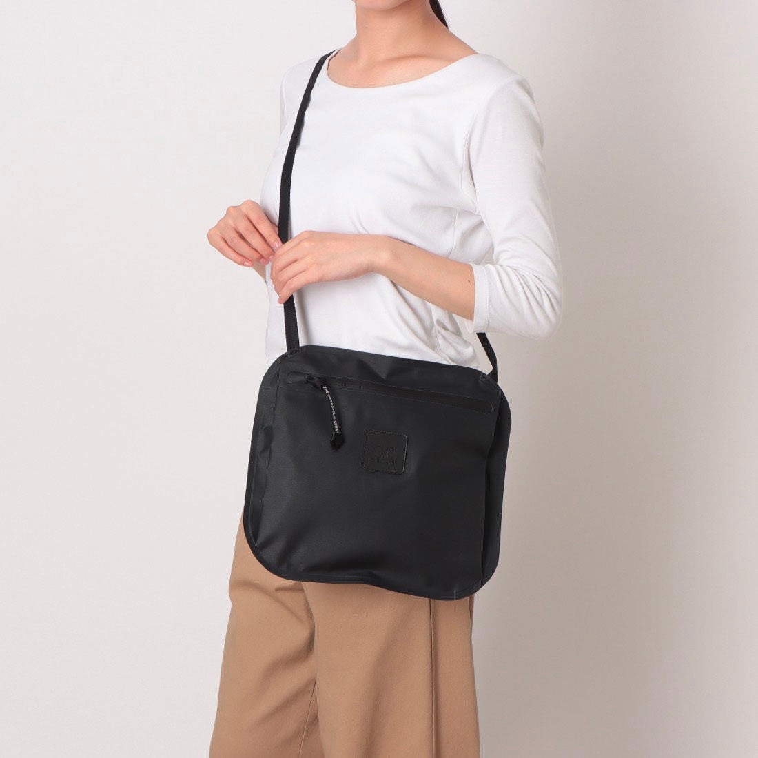 シーピーカンパニー C.P. COMPANY バッグ （ブラック） - ファッション