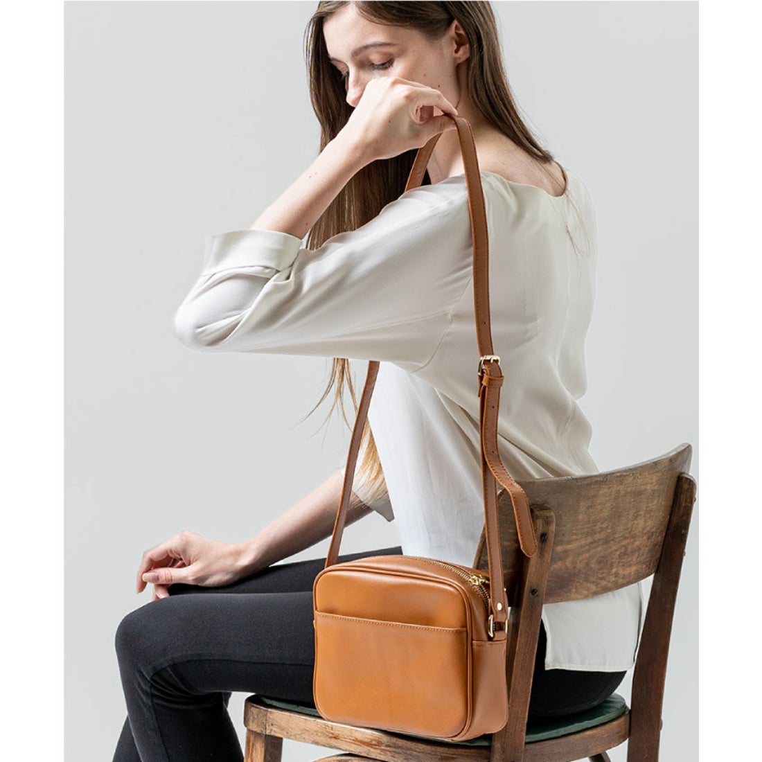 MURA ショルダーバッグ レディース 本革 レザー 牛革 シンプル 肩掛け