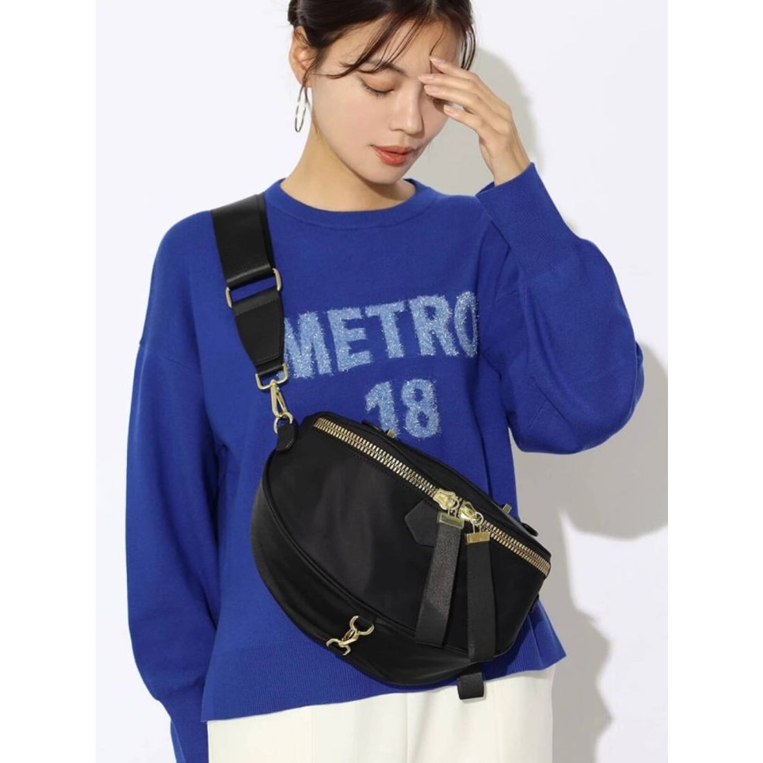 ヌエール nouer メタルファスナーショルダーバッグ （ブラック