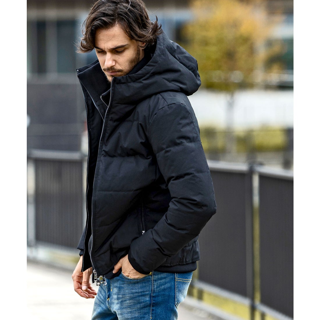 AKM Contemporary スタンドネック レイヤード ダウンジャケット(保温性