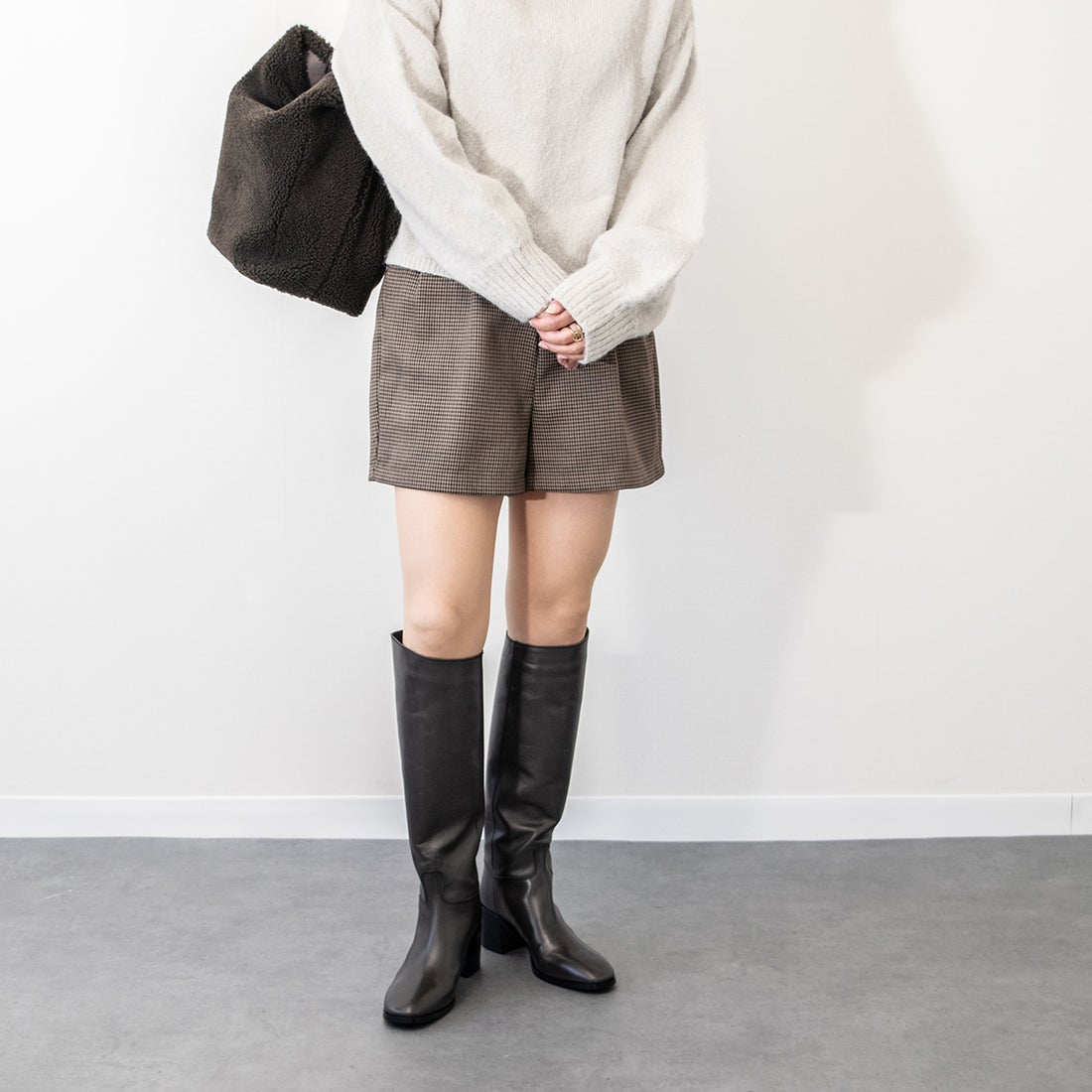 サルトル SARTORE ラウンドトウミドルヒールロングブーツ （ダーク