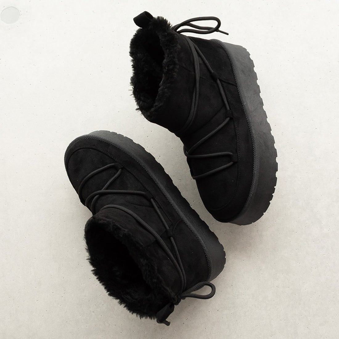 シュベック SVEC 厚底ムートンブーツ / ボア レースアップ (ブラック