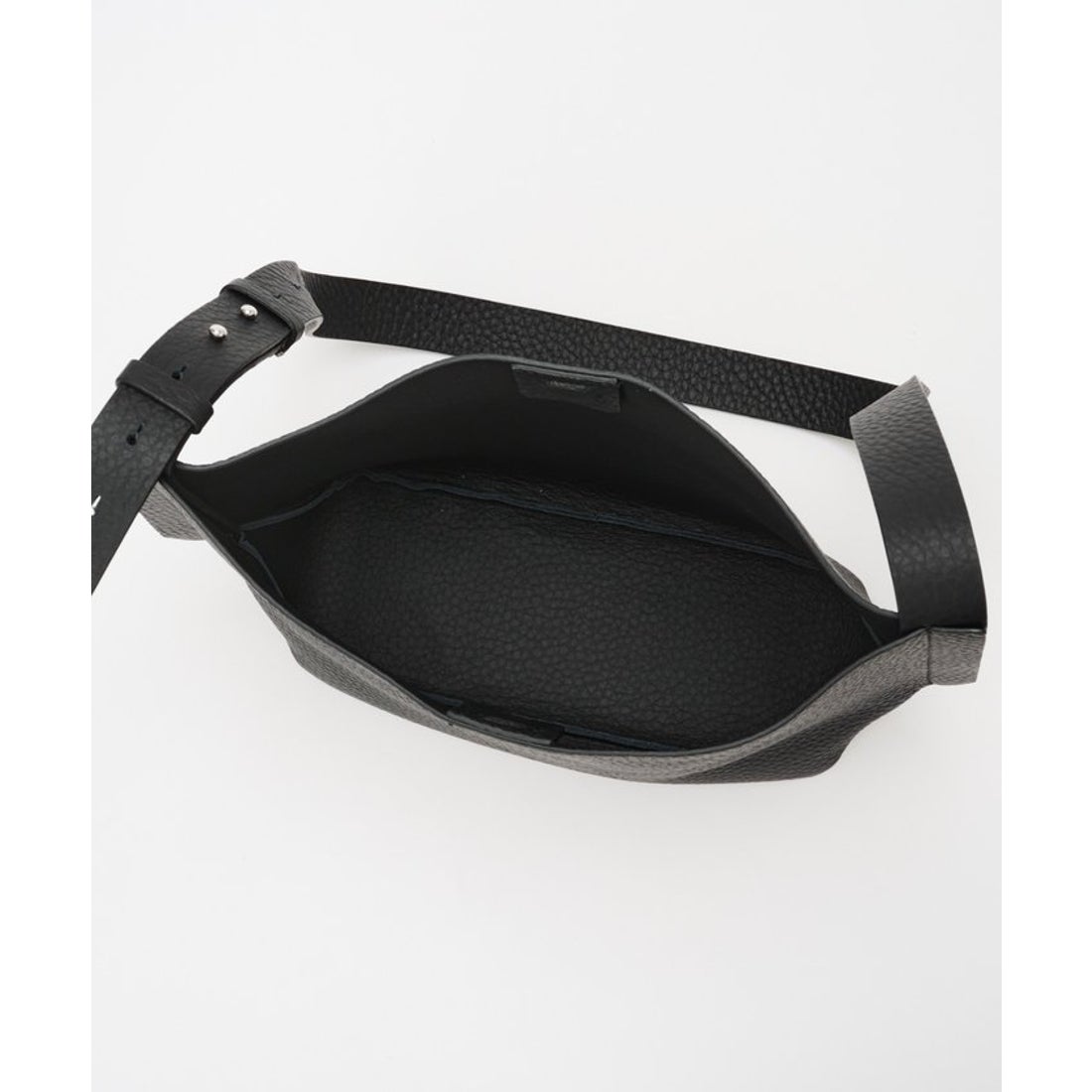 イアクッチ IACUCCI グッシオ ミディアムショルダー ALCE （black