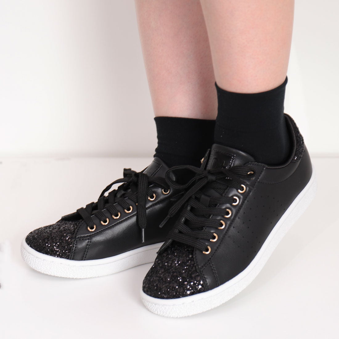 ＋diana プラスダイアナ +diana ビジュー付きグリッタースニーカー