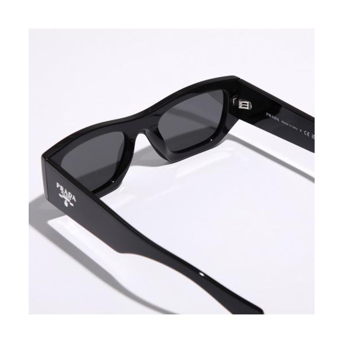 プラダ PRADA PRADA サングラス SPR A01 スクエア型 （16K-08Z