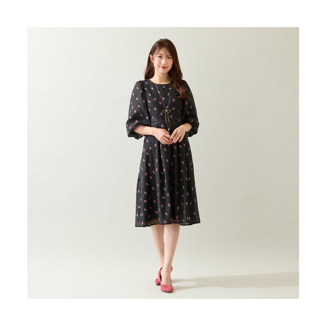 ローズティアラ RoseTiara 【美シルエット】つぼみ刺繍ワンピース