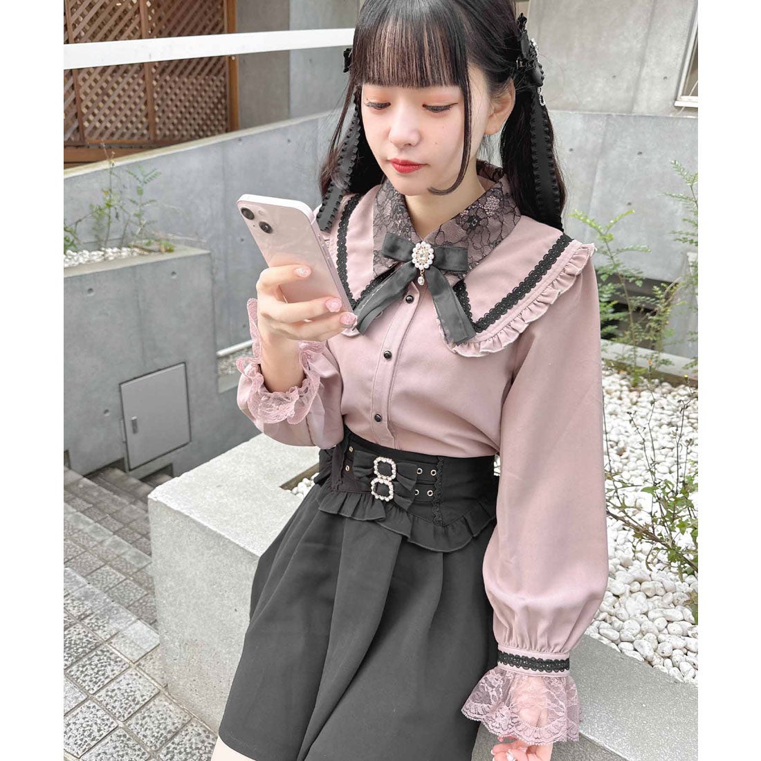 ロジータ ROJITA レーストリムフリルカラーブラウス （ピンク） -靴