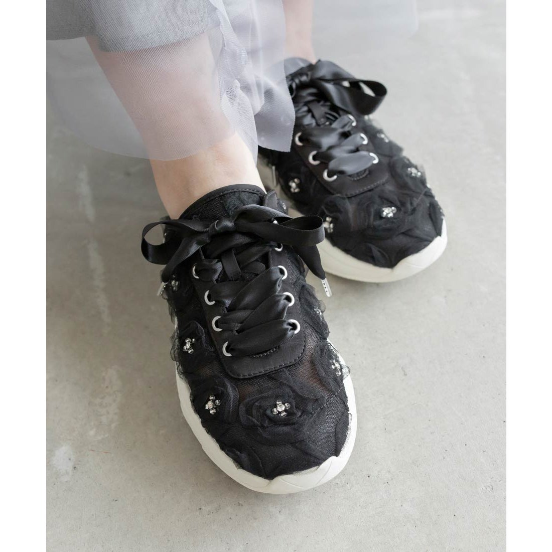 ランダ RANDA フラワービジュースニーカーミュール （BLACK